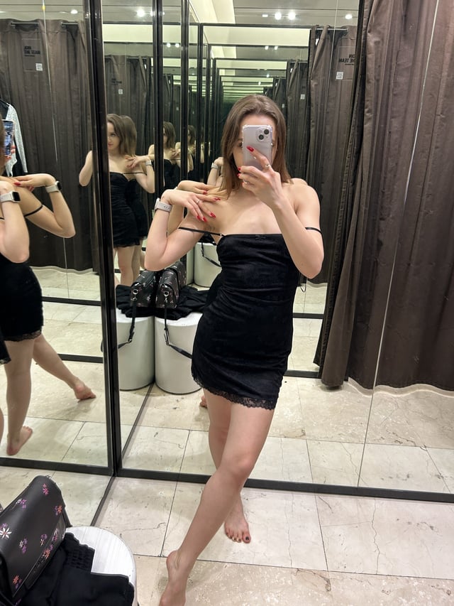 tight dress to show my curves